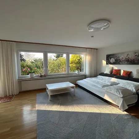 Tolle In Apartment *