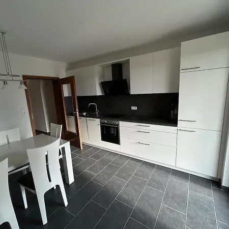 Tolle In Apartment *