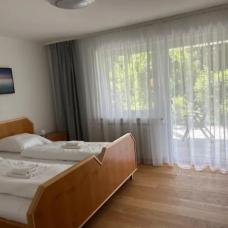 Apartment Tolle In